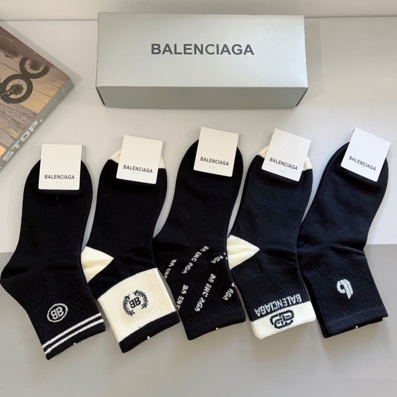 BALENCIAGA